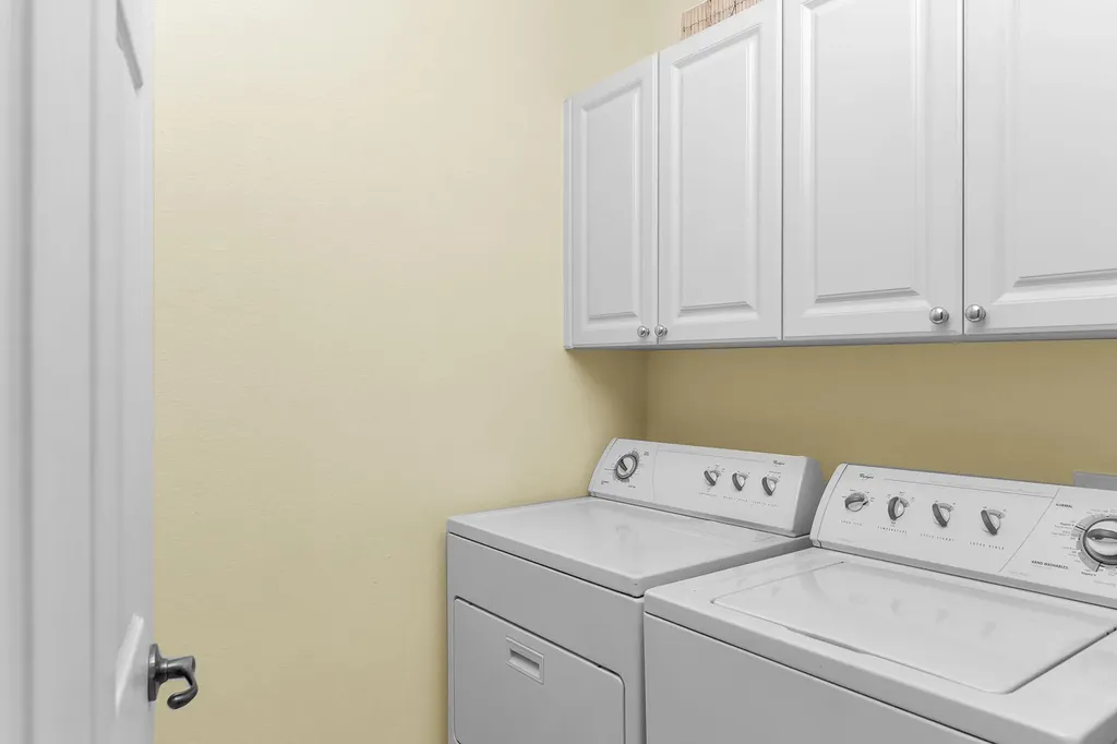 6858 Ascot Drive Naples FL 34113