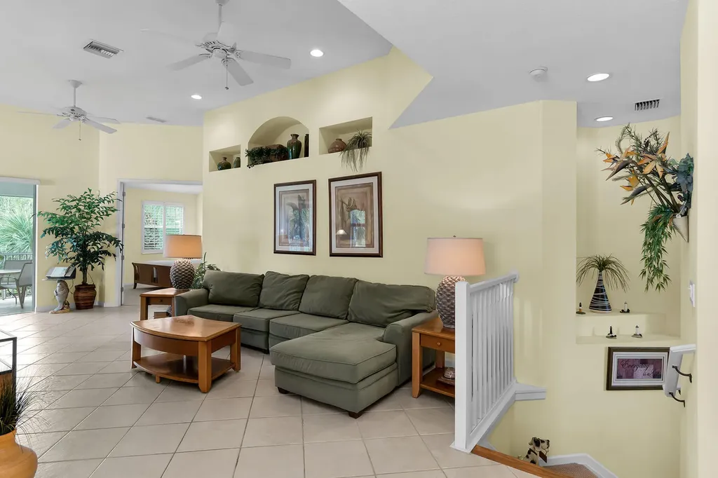 6858 Ascot Drive Naples FL 34113