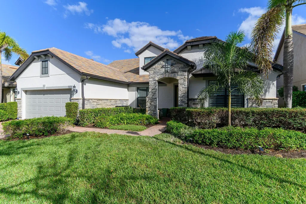 7072 Live Oak Drive Naples FL 34114