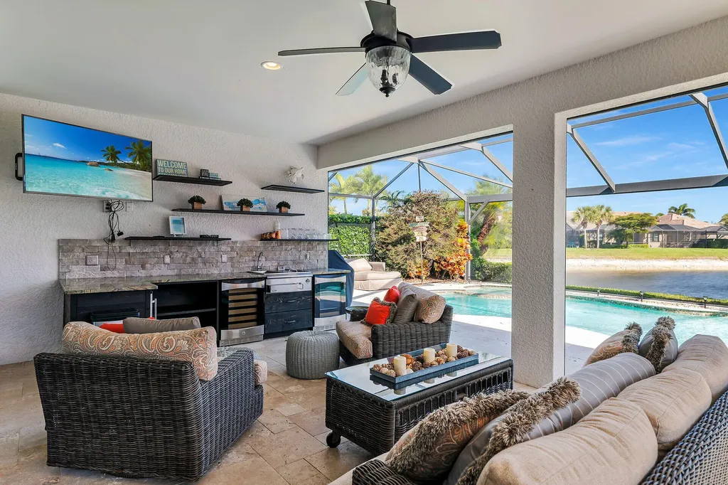 7072 Live Oak Drive Naples FL 34114