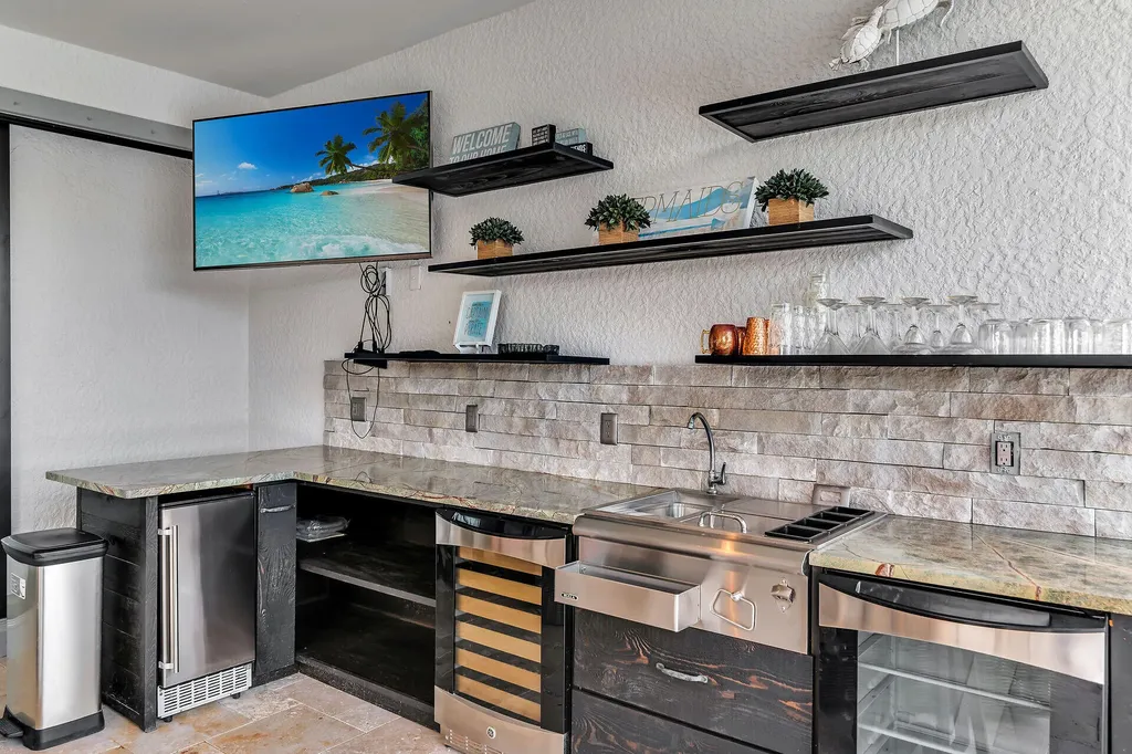 7072 Live Oak Drive Naples FL 34114