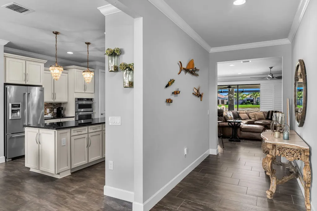 7072 Live Oak Drive Naples FL 34114