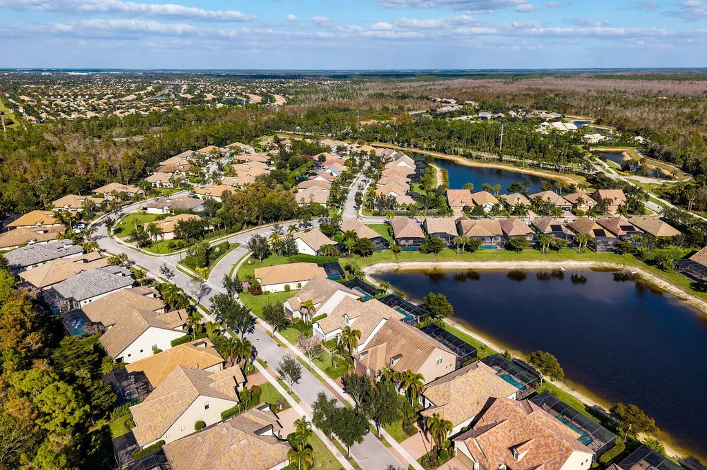 7072 Live Oak Drive Naples FL 34114