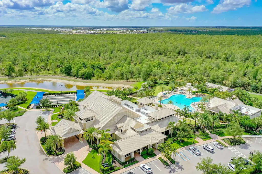 7072 Live Oak Drive Naples FL 34114