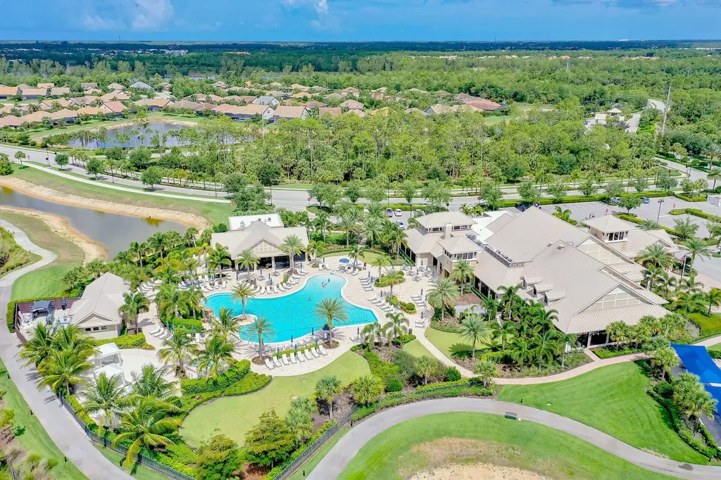 7072 Live Oak Drive Naples FL 34114