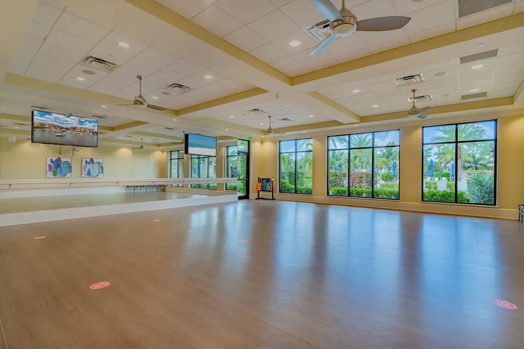 7072 Live Oak Drive Naples FL 34114