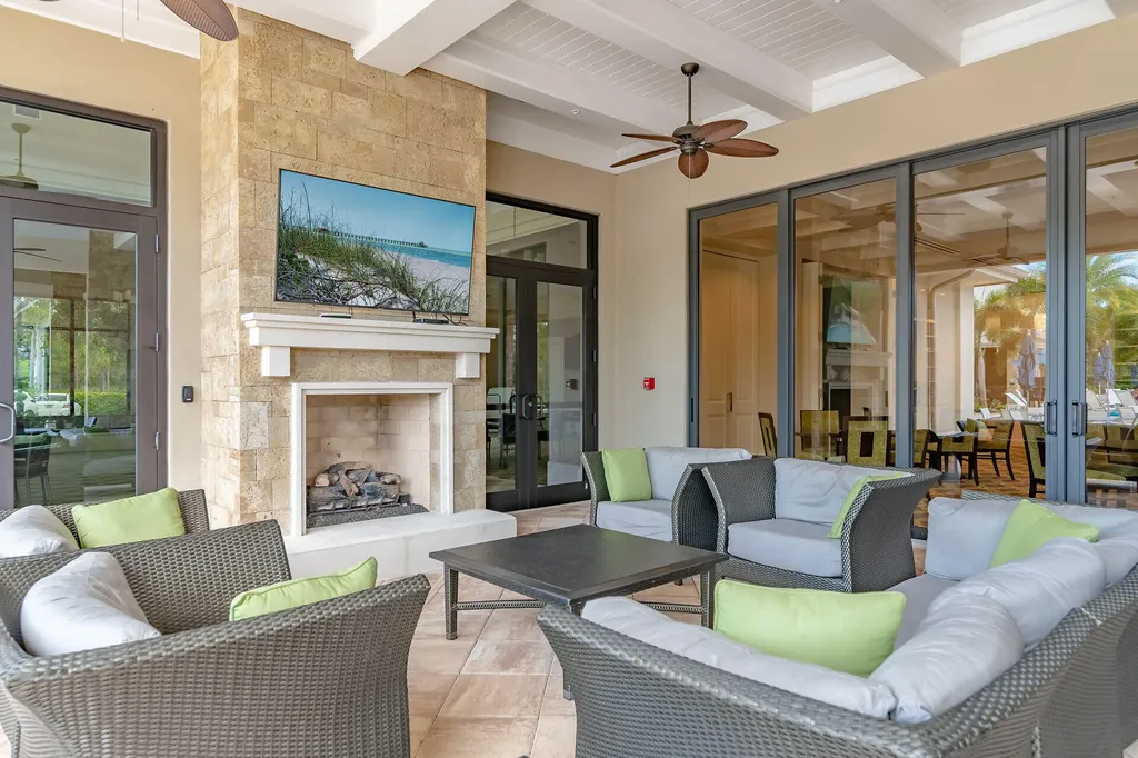 7072 Live Oak Drive Naples FL 34114