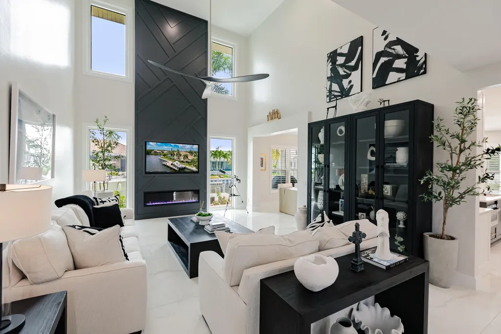 1045 Cottonwood Marco Island FL 34145