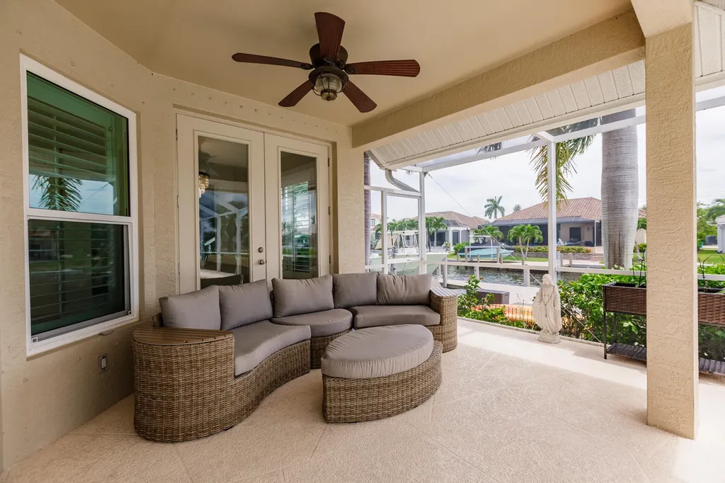 1045 Cottonwood Marco Island FL 34145