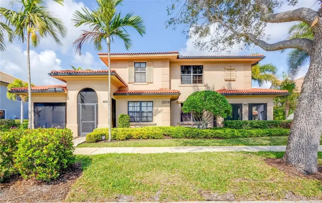 1379 E Artesia E Naples FL 34113