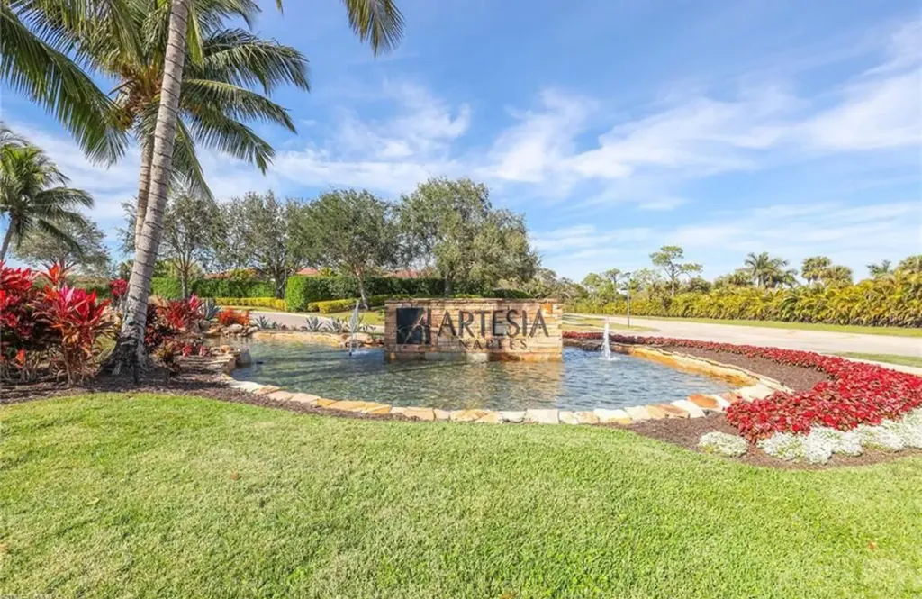 1379 E Artesia E Naples FL 34113