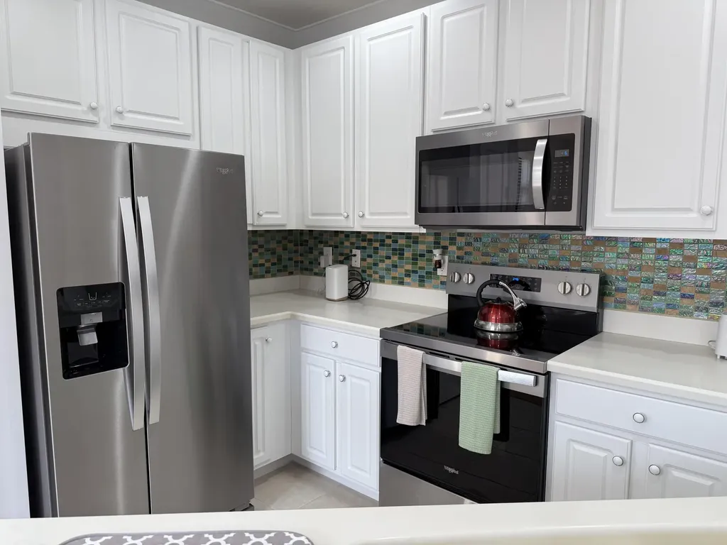 1379 E Artesia E Naples FL 34113