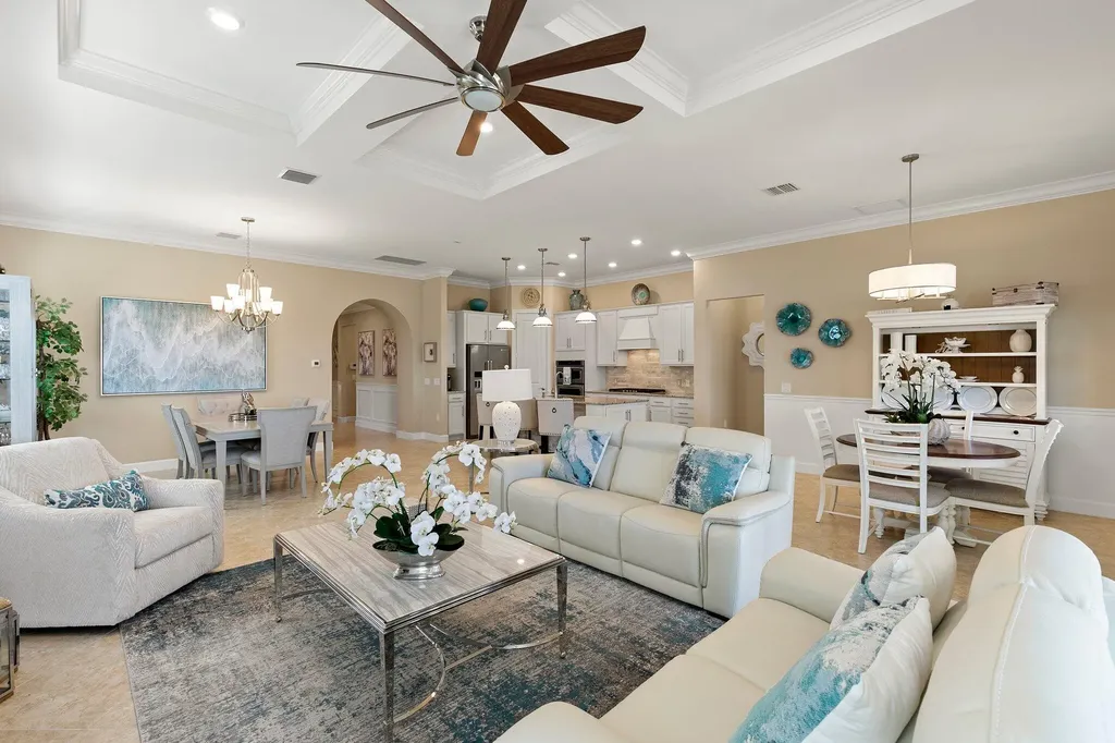 7679 Winding Cypress Drive Naples FL 34114