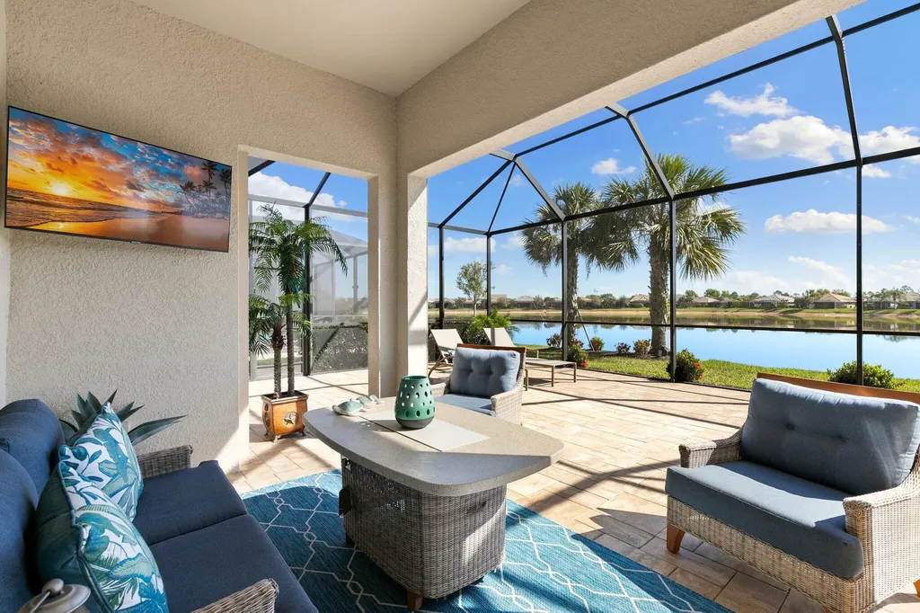 7679 Winding Cypress Drive Naples FL 34114