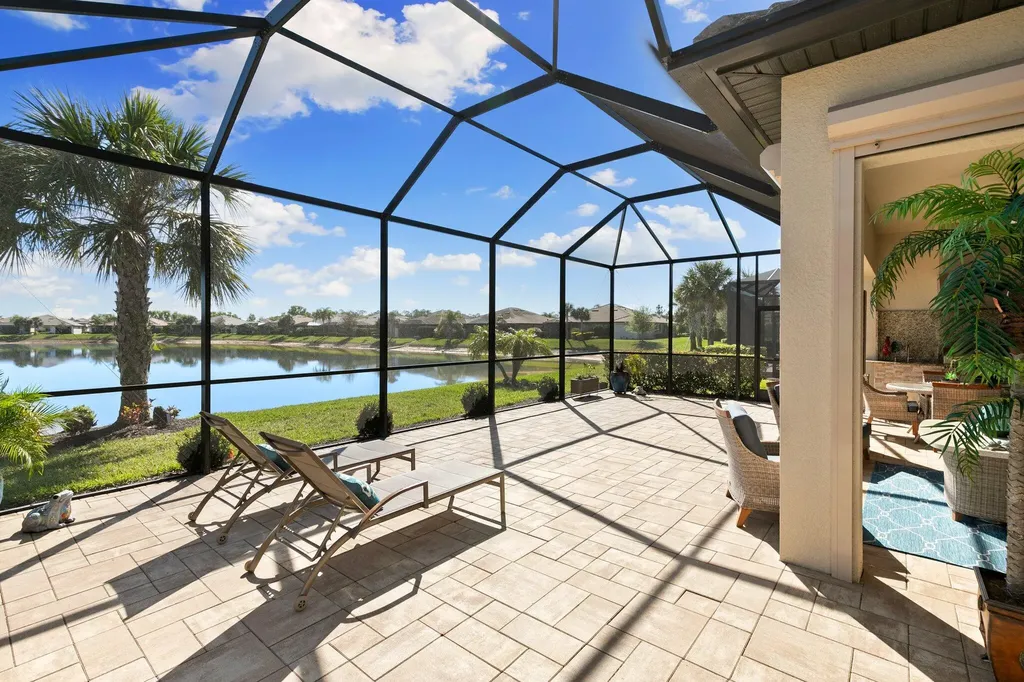 7679 Winding Cypress Drive Naples FL 34114