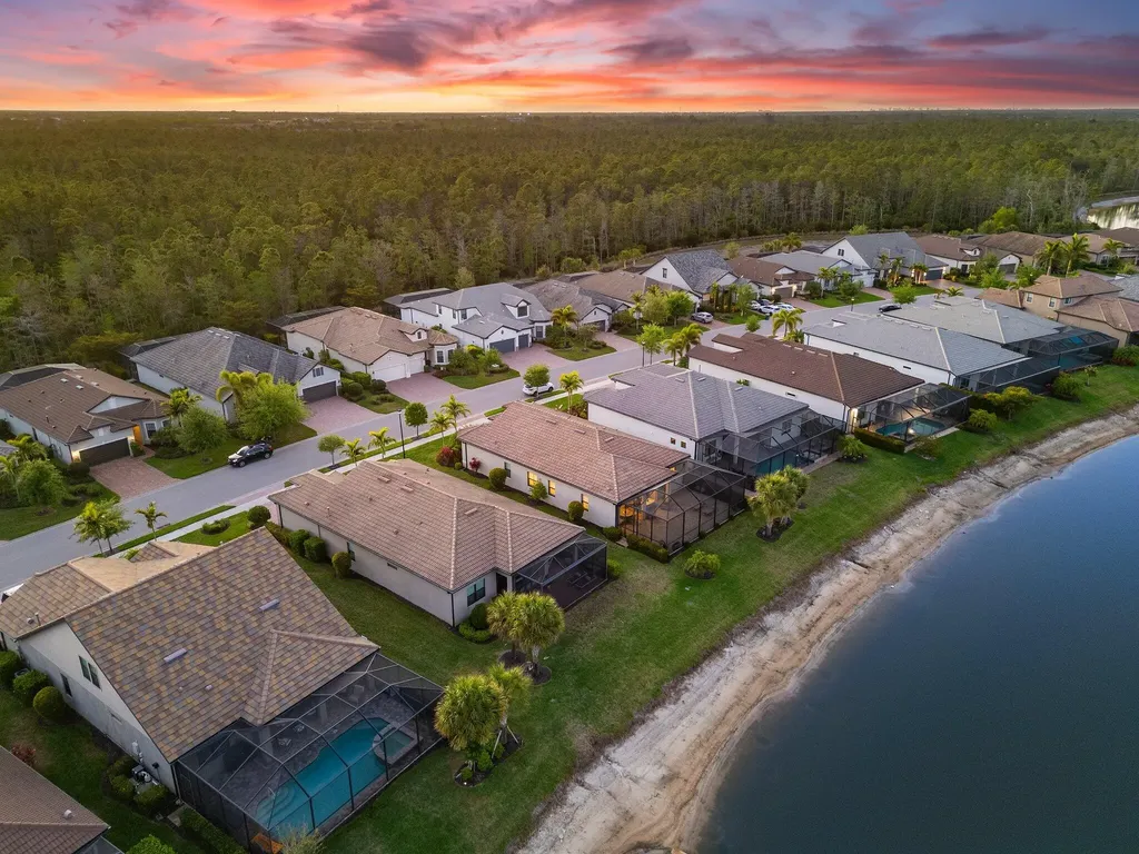 7679 Winding Cypress Drive Naples FL 34114