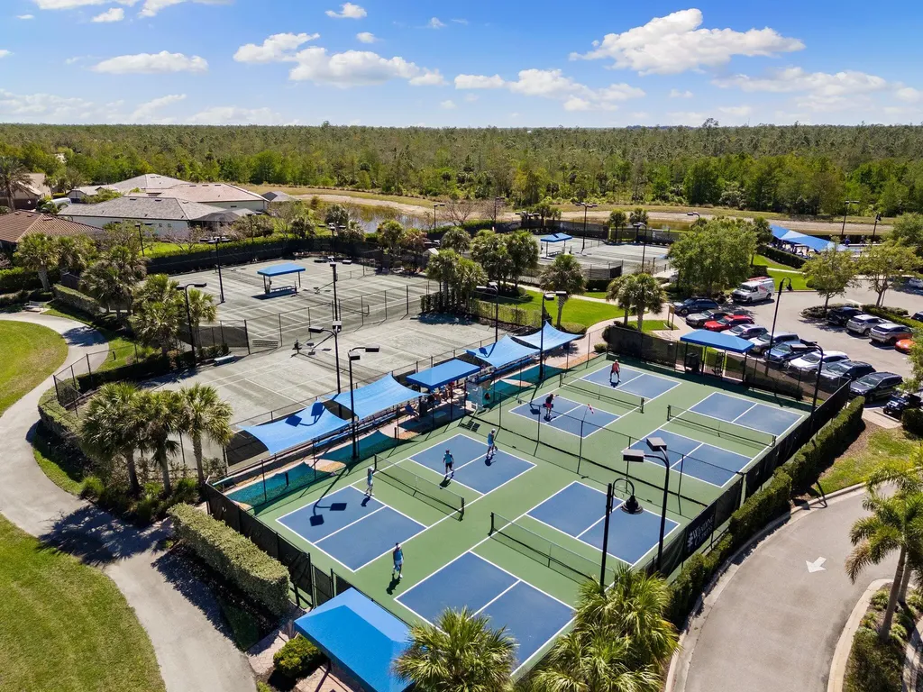 7679 Winding Cypress Drive Naples FL 34114