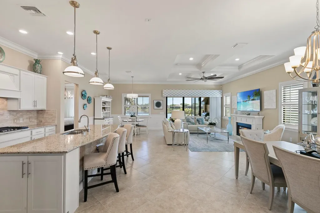 7679 Winding Cypress Drive Naples FL 34114