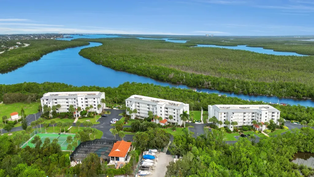 200 Stevens Landing Marco Island FL 34145