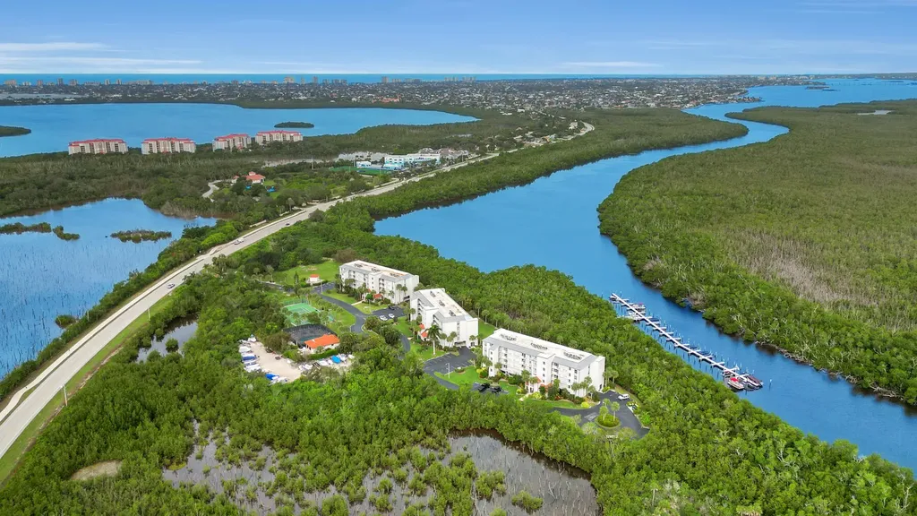 200 Stevens Landing Marco Island FL 34145