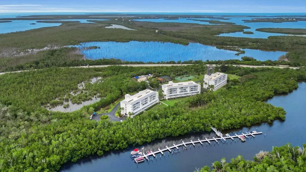 200 Stevens Landing Marco Island FL 34145