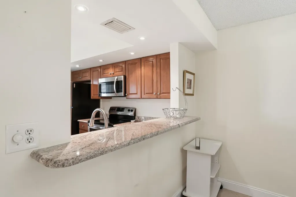 3150 Binnacle Drive Naples FL 34103