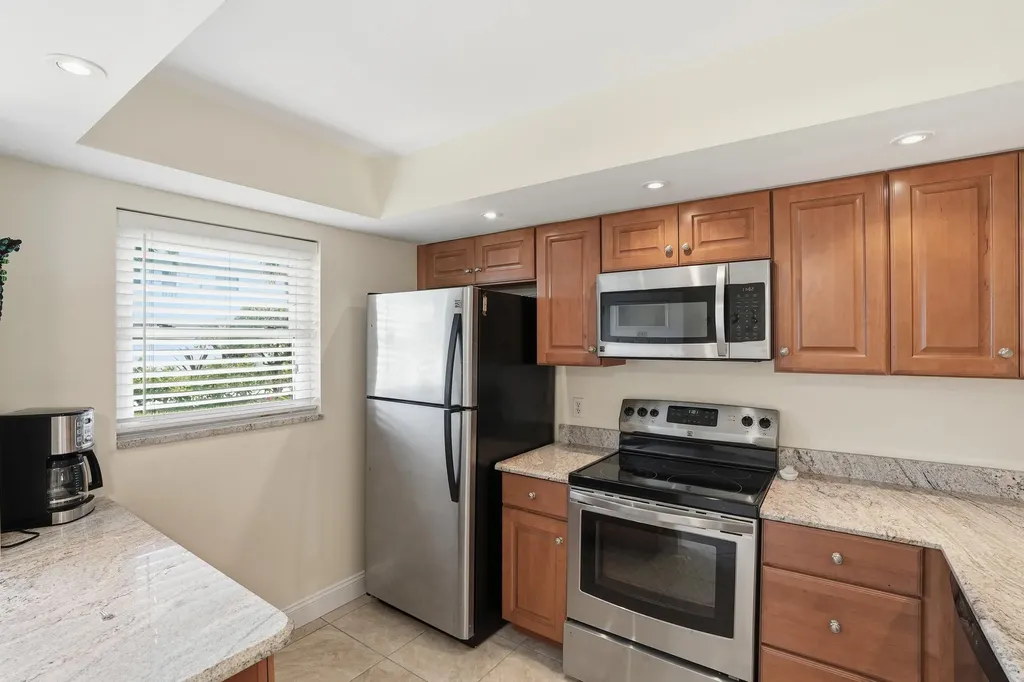 3150 Binnacle Drive Naples FL 34103