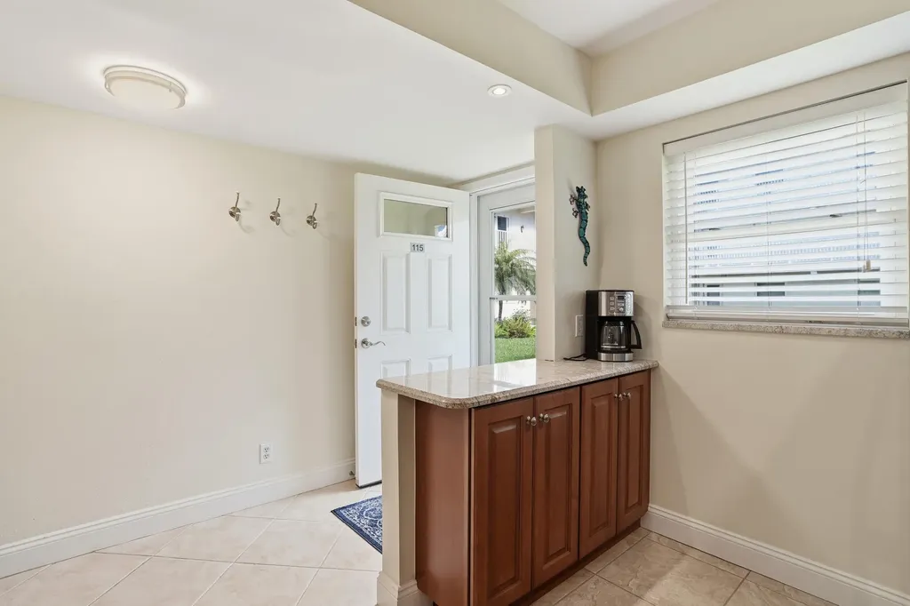 3150 Binnacle Drive Naples FL 34103