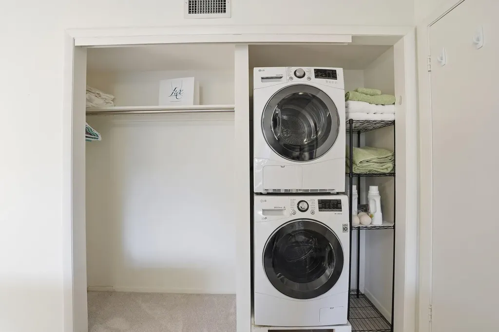 3150 Binnacle Drive Naples FL 34103