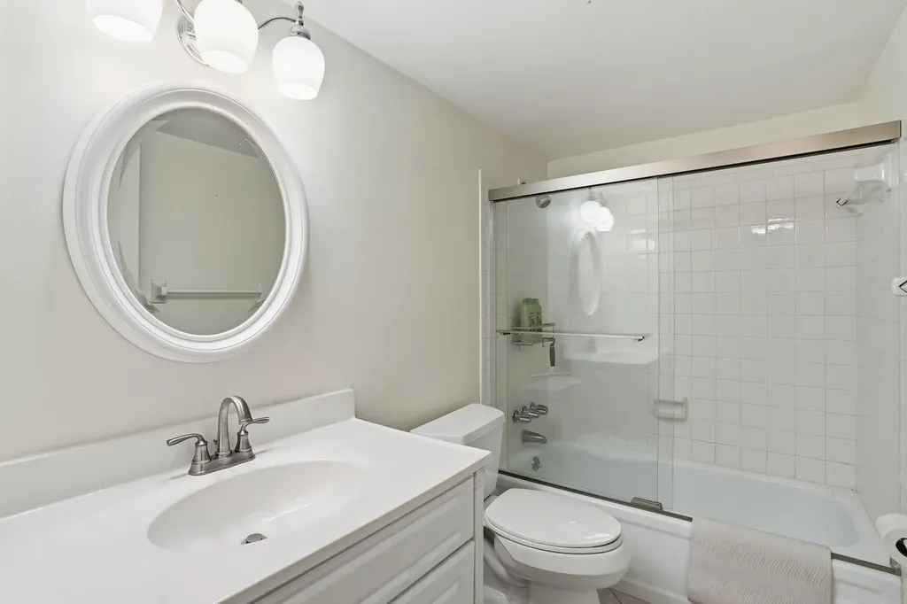 3150 Binnacle Drive Naples FL 34103