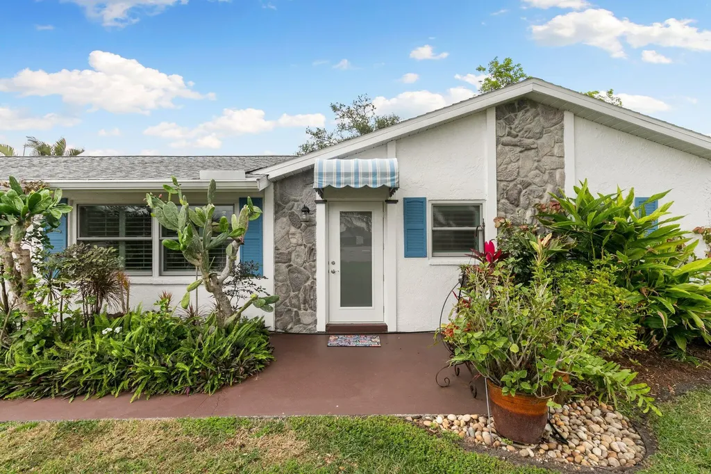 212 Potomac Place Naples FL 34112