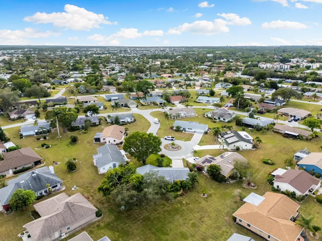 212 Potomac Place Naples FL 34112