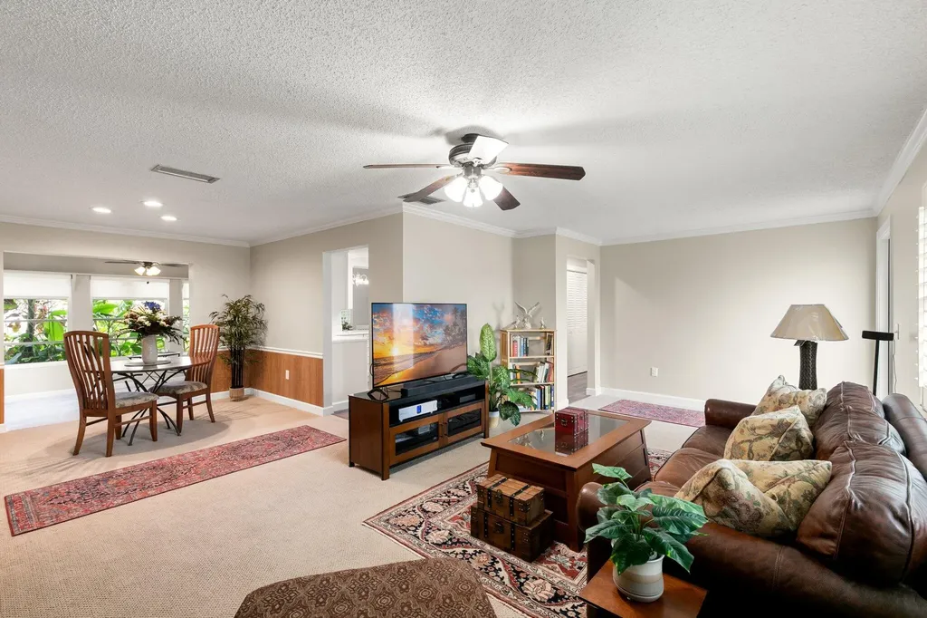 212 Potomac Place Naples FL 34112