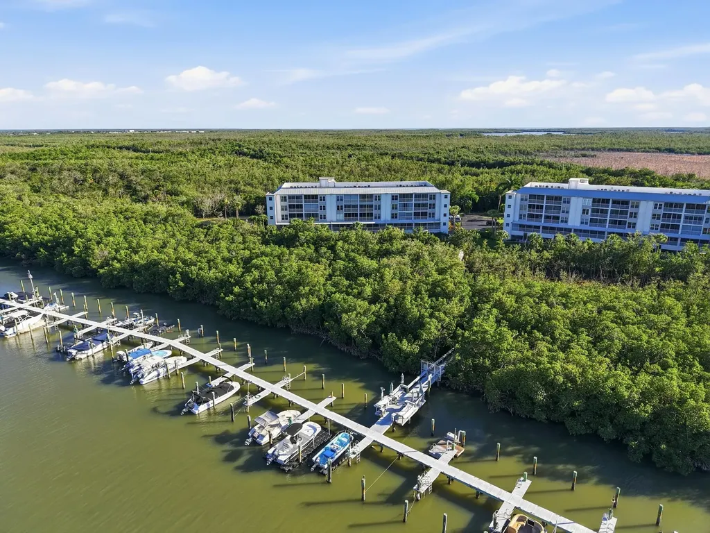 300 Stevens Landing Drive Marco Island FL 34145