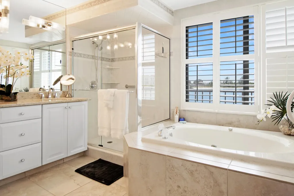 105 La Peninsula Boulevard Naples FL 34113