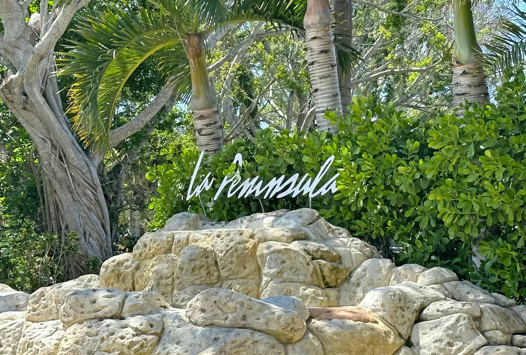 105 La Peninsula Boulevard Naples FL 34113