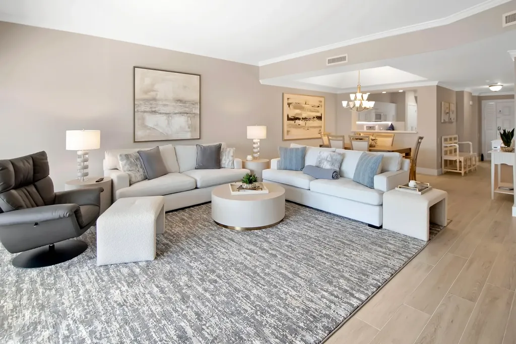 105 La Peninsula Boulevard Naples FL 34113