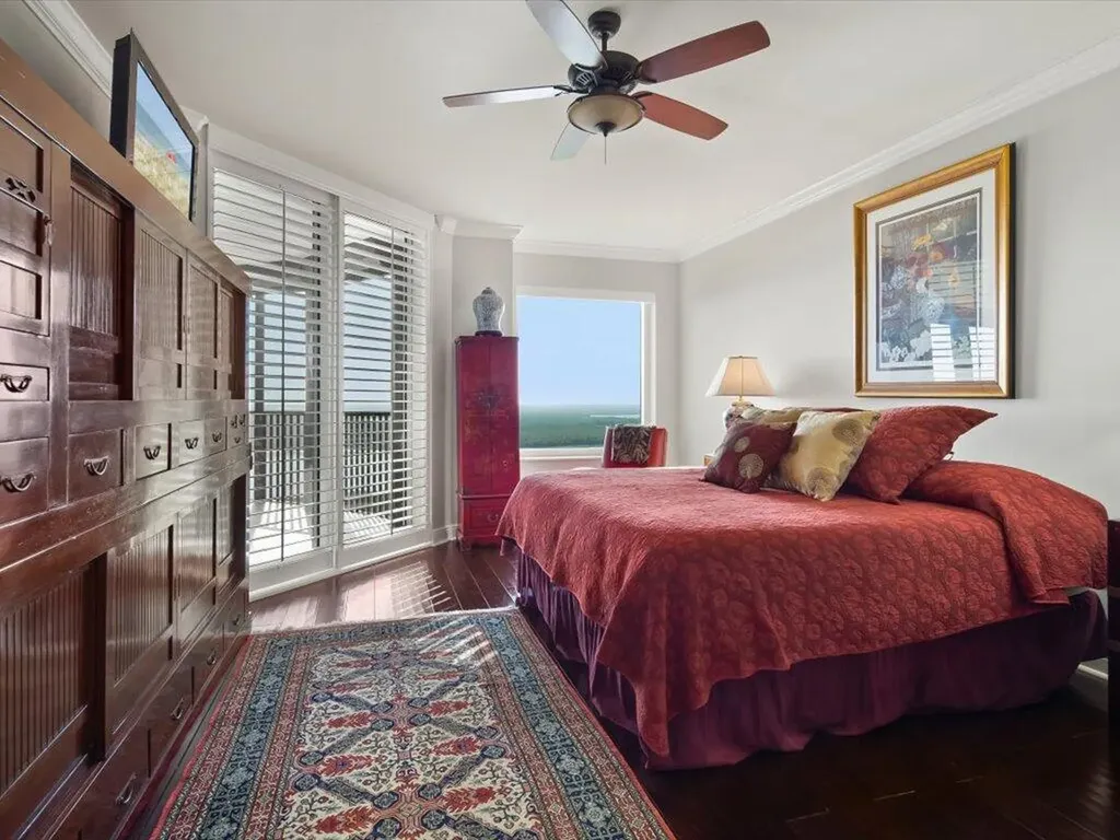 1050 Borghese Naples FL 34114