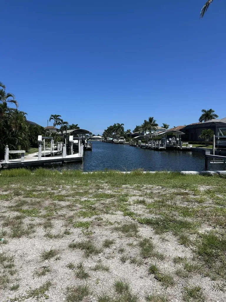 930 Goldenrod Avenue Marco Island FL 34145