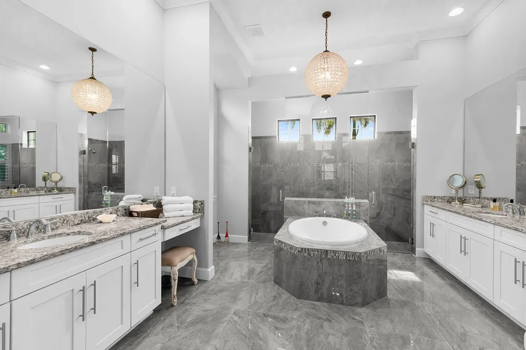 3193 Olympia Lane Naples FL 34114