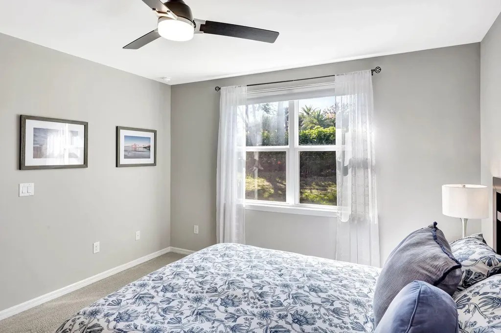 14863 Edgewater Circle Naples FL 34114