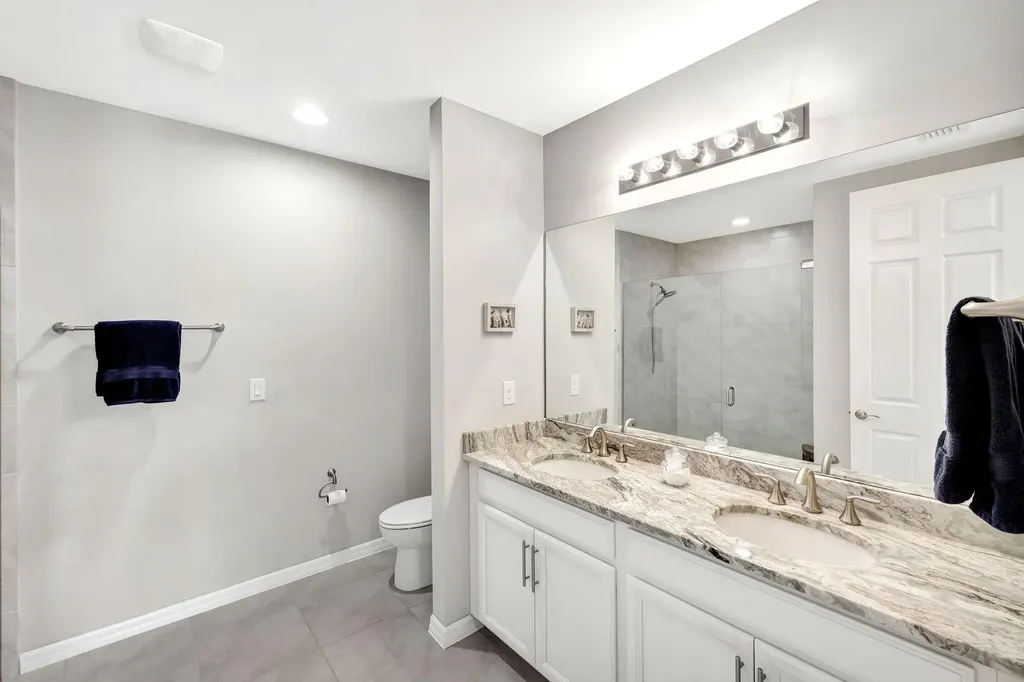 14863 Edgewater Circle Naples FL 34114