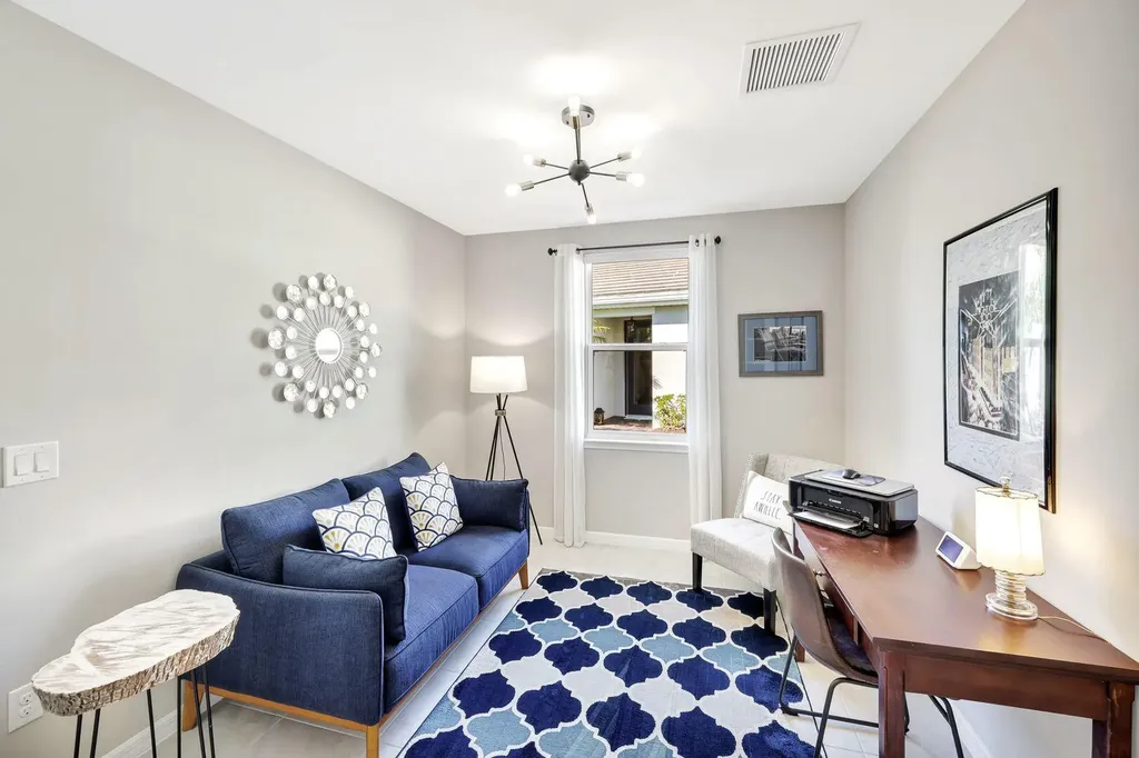 14863 Edgewater Circle Naples FL 34114