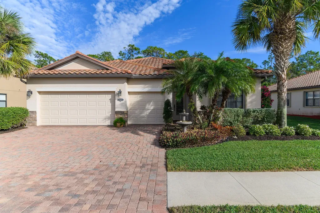3907 Treasure Cove Circle Naples FL 34114