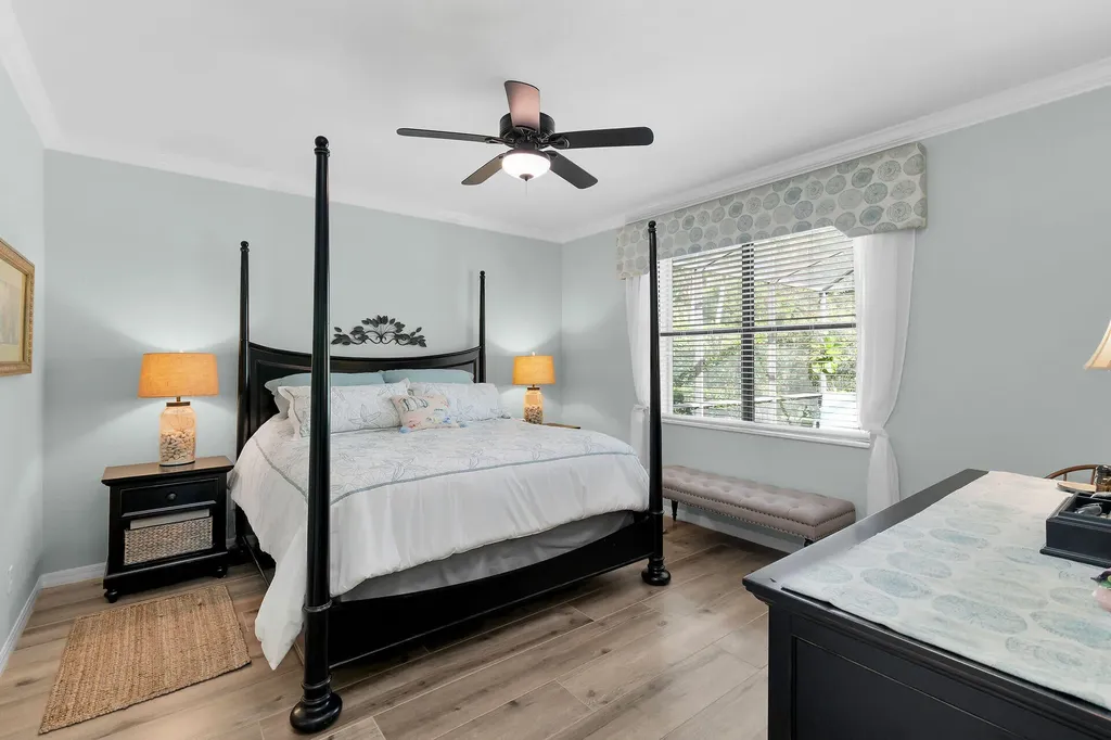 3907 Treasure Cove Circle Naples FL 34114