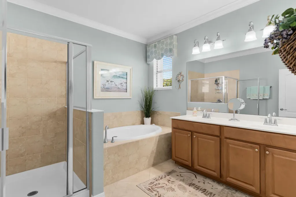 3907 Treasure Cove Circle Naples FL 34114