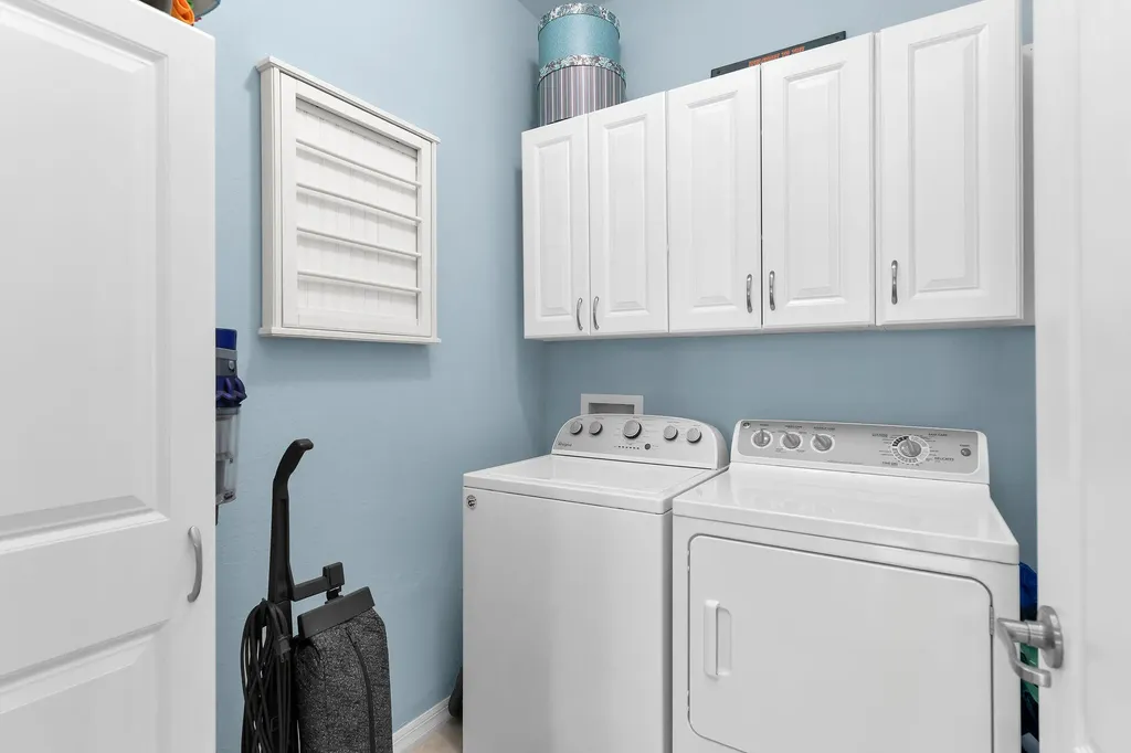 3907 Treasure Cove Circle Naples FL 34114