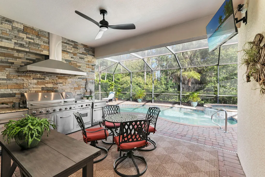 3907 Treasure Cove Circle Naples FL 34114