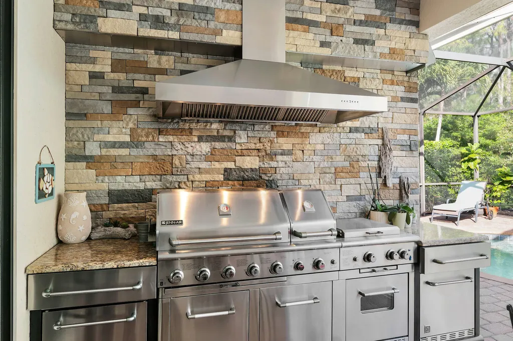 3907 Treasure Cove Circle Naples FL 34114