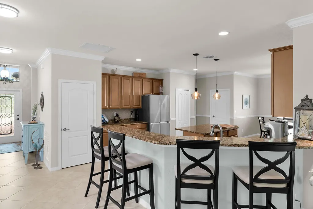 3907 Treasure Cove Circle Naples FL 34114